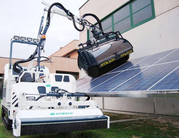 Solarclean Pro - Da Hymach la soluzione per la pulizia dei pannelli  fotovoltaici - Il Contoterzista